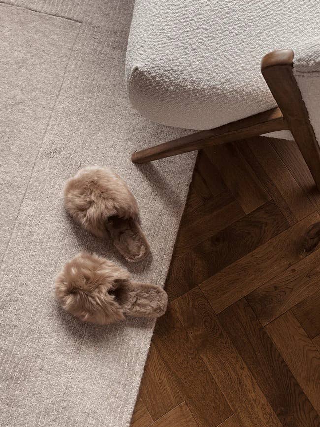 WOMENS COMFY COZY FAUX FUR FLUFFY SLIPPERS